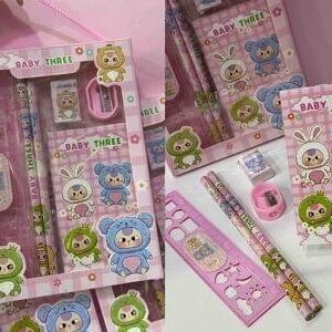 CAJA KIT ESCOLAR BABY THEE ( 5PRODUCTOS )