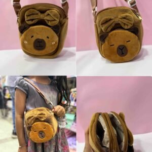 BOLSO DE PELUCHE CAPIBARA
