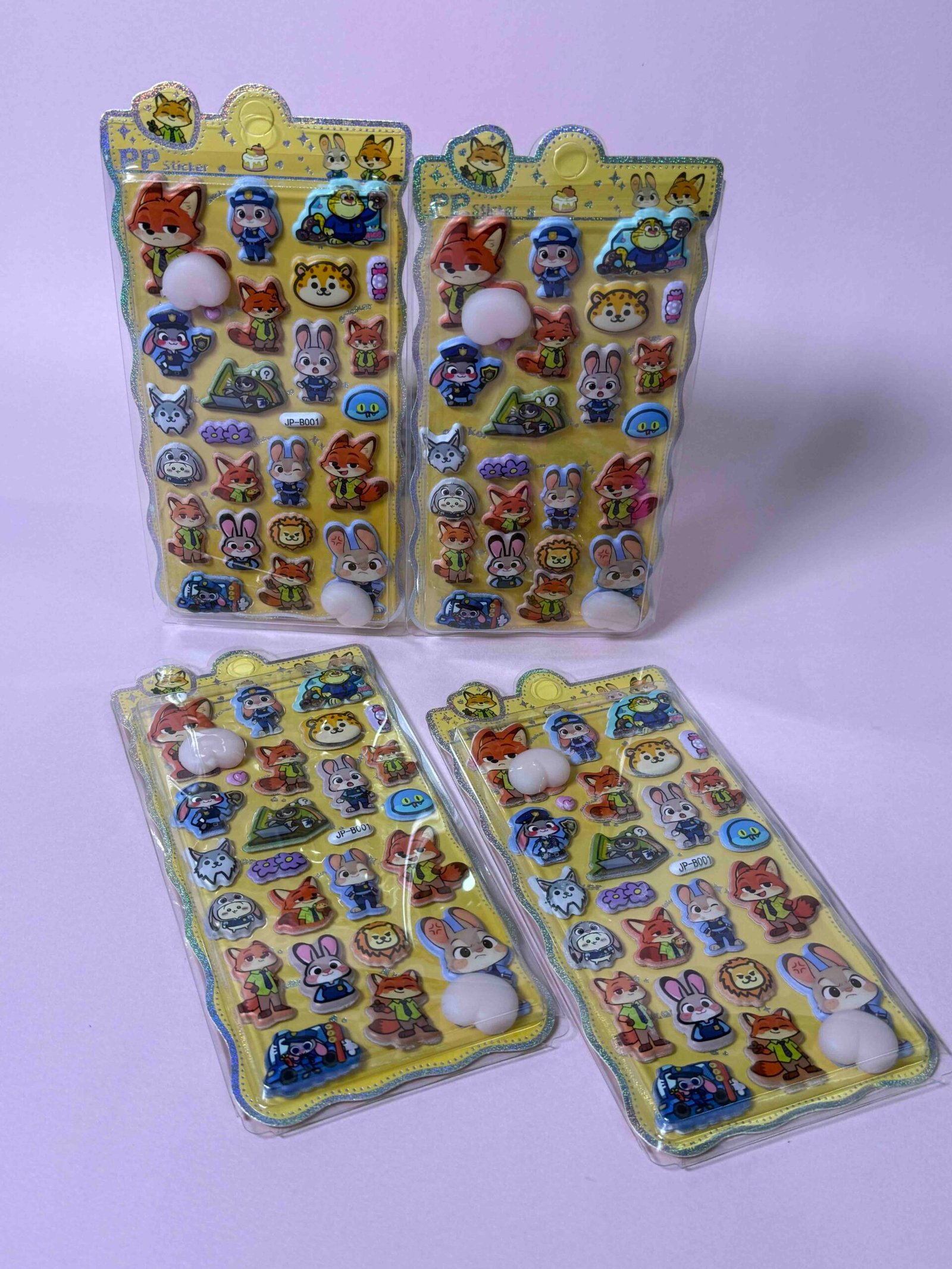 HOJA DE STICKERS COLITA DE GOMA X16 3D ZOOTOPIA